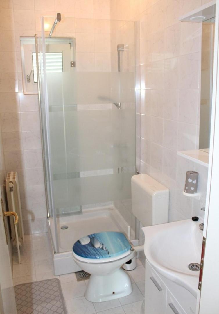 Apartment Bajuti 普利莫顿 外观 照片